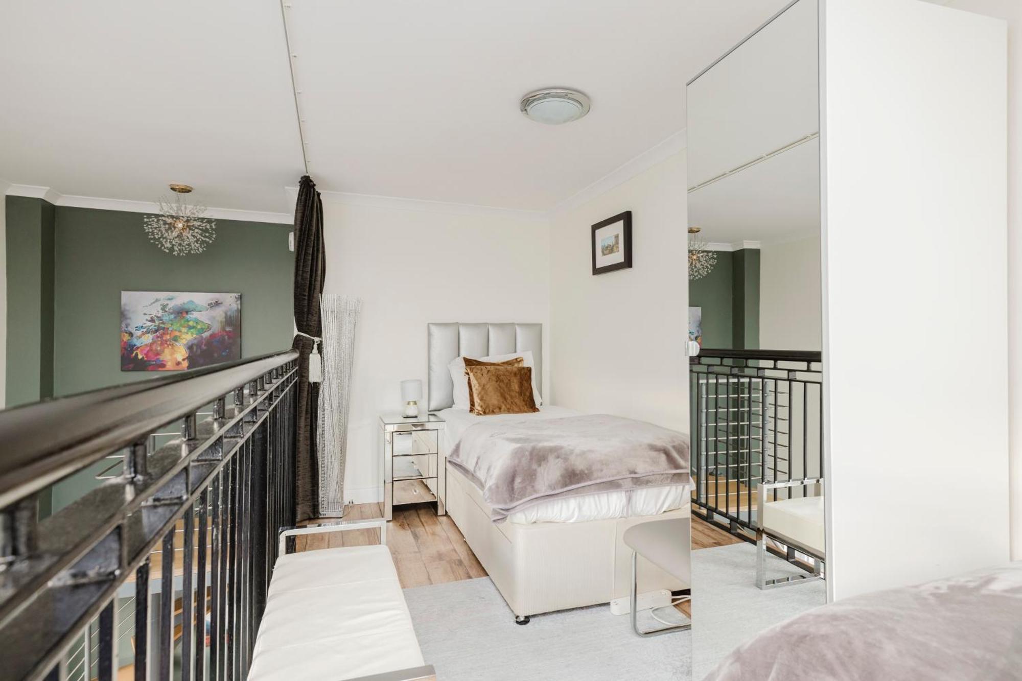 Joivy Stylish Apartment With Balcony In Old Town EDI Exterior foto